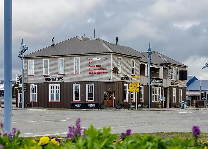 The Brown Pub Hotel Methven