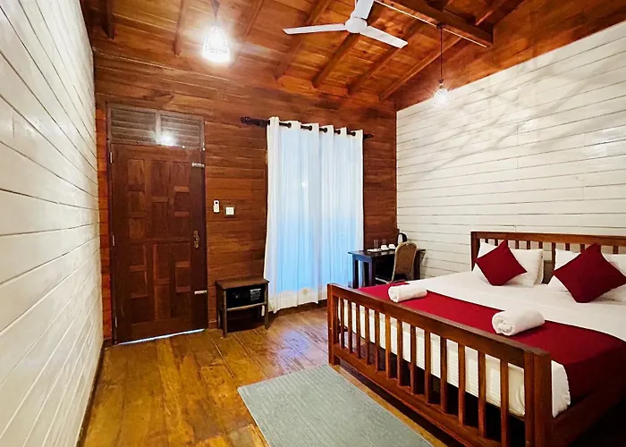 Wood Lodge Mirissa