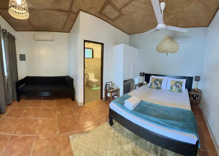 Golden Monkey Beach Hotel El Nido