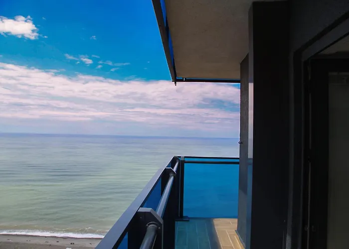 Orbi Twin Towers Aparthotel With Sea View Batum