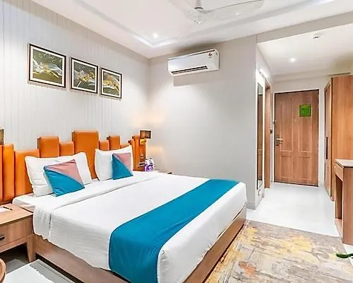 Hotel Season Grand Couple Friendly Pitampura Metro Station Delhi 