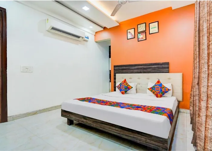 Hotel Season Grand Couple Friendly Pitampura Metro Station Delhi 