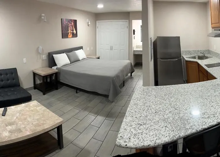 Lone Oak Studio Suites Bakersfield