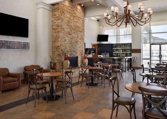 Hotel Ramada By Wyndham Tucson