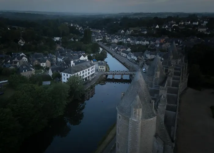 Hôtel Restaurant Du Château Josselin