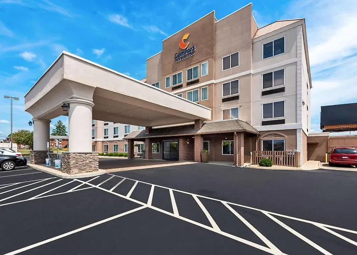 Comfort Inn & Suites Heath - Newark South