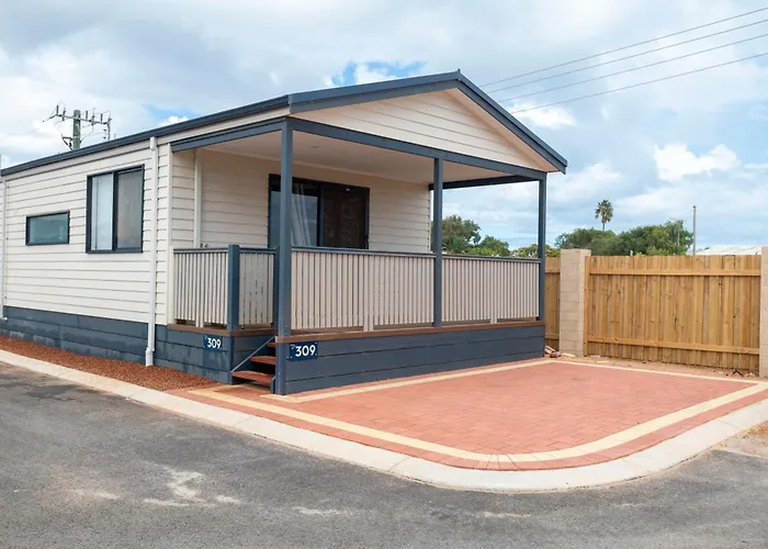 Jurien Bay Tourist Park Hotel