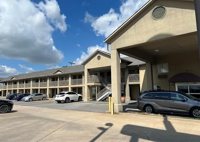 Days Inn By Wyndham Wagoner