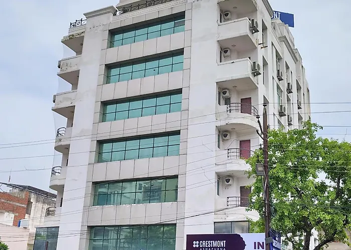 Crestmont Ashapurna Jaipur, Banipark Hotel