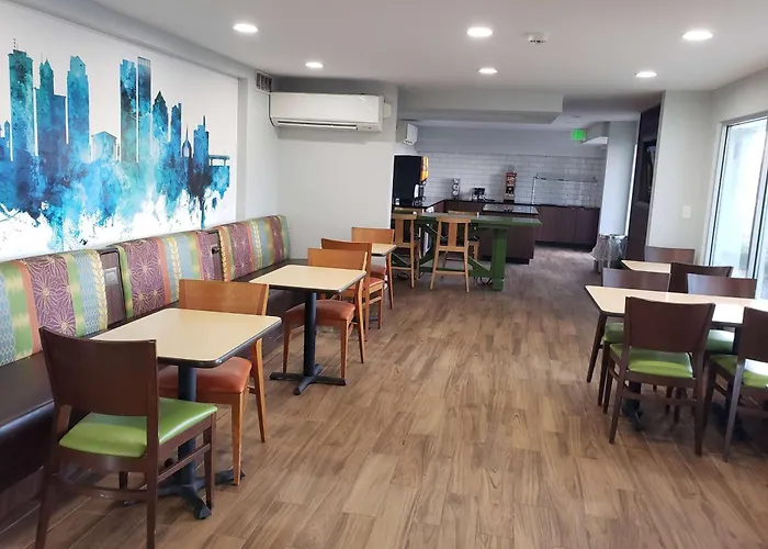 Wingate By Wyndham Dayton North Hotel