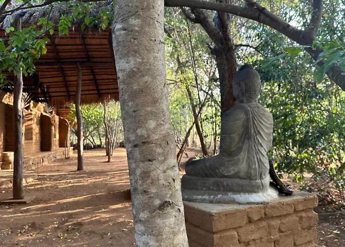Athreya Ayurveda Ashram Hotel Habarana