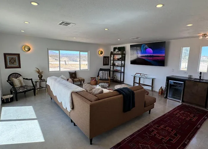The Castle House Estate Hotel Joshua Tree