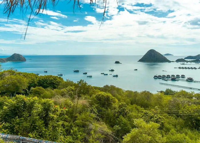 Elang Hillside Bamboo Villas Labuan Bajo