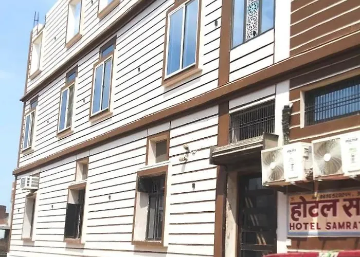 Hotel Samrat Palace Ayodhya