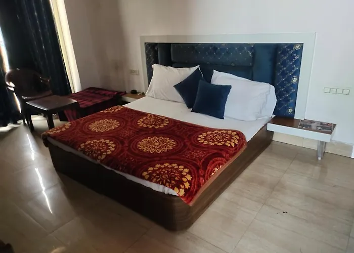 Hotel Abhinandan, Paonta Sahib