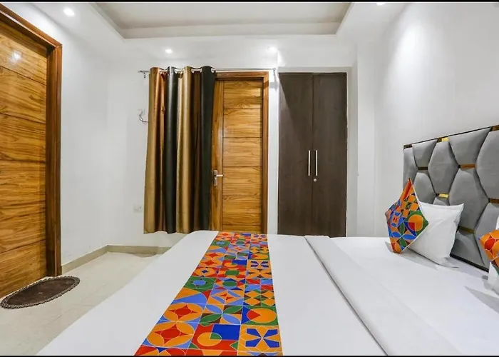 Hotel 24By7 New Delhi