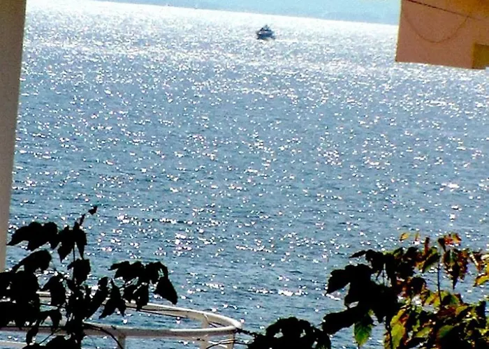 Blue Eye Saranda Hotel