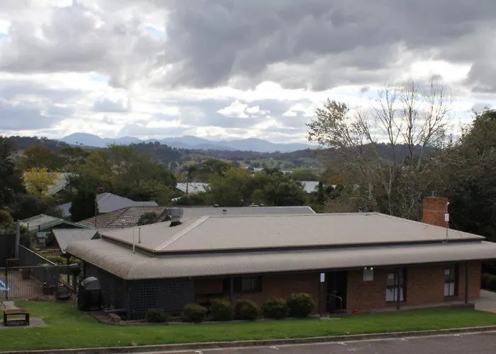 Bega Downs Motor Inn