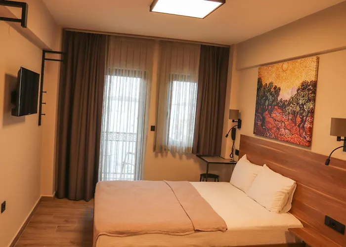 Şenyıldız Hotel İzmir