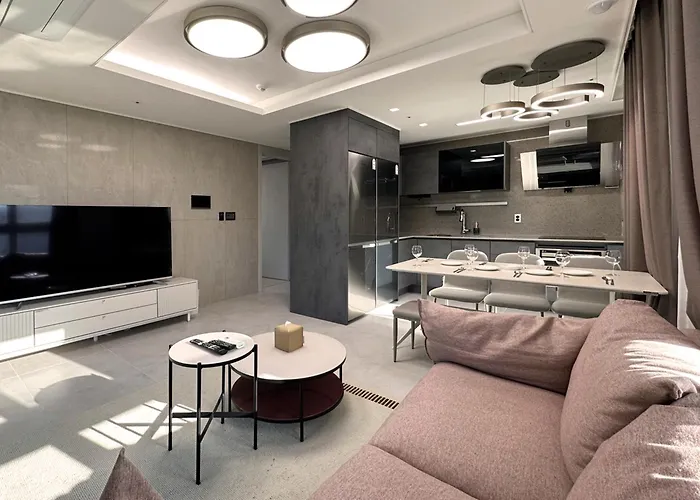 Y Collection By Uh Flat Osiria Aparthotel Busan