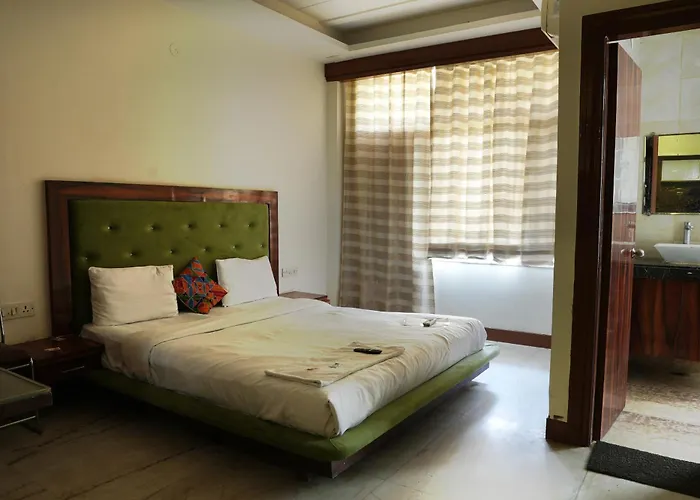 Hotel Elite Sector 45 I Gurgaon Central I Couple Friendly