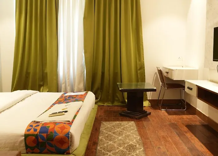 Hotel Elite Sector 45 I Gurgaon Central I Couple Friendly