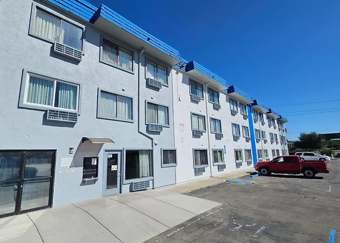 Metroparc 'Nsuites Stockton