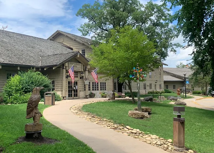Starved Rock Lodge Oglesby