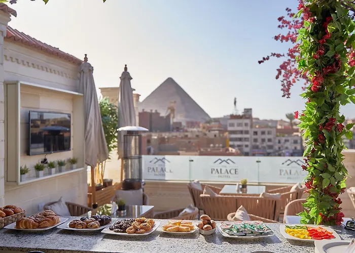 The Palace Pyramids Inn El El Cairo