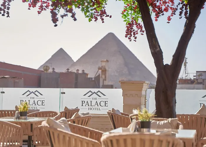 The Palace Pyramids Inn El El Cairo