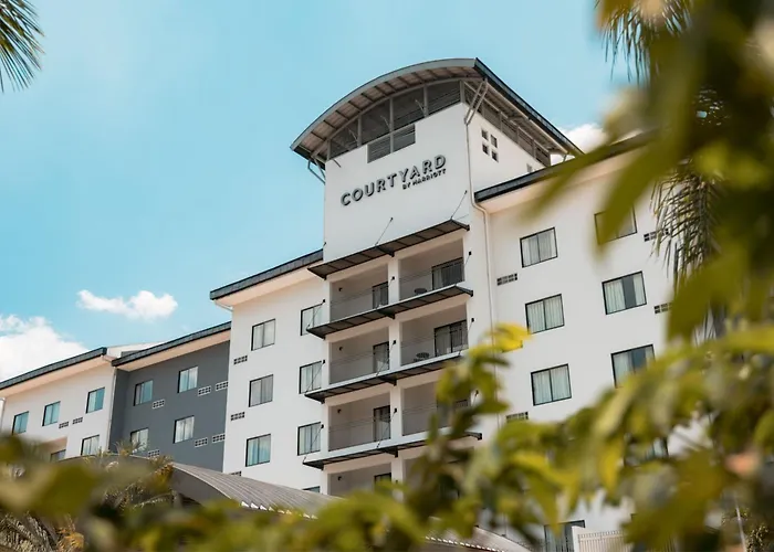 Courtyard By Marriott San Salvador Hotel