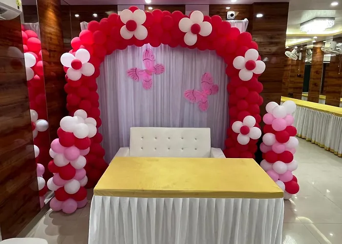 La Cresta Inn Kolkata