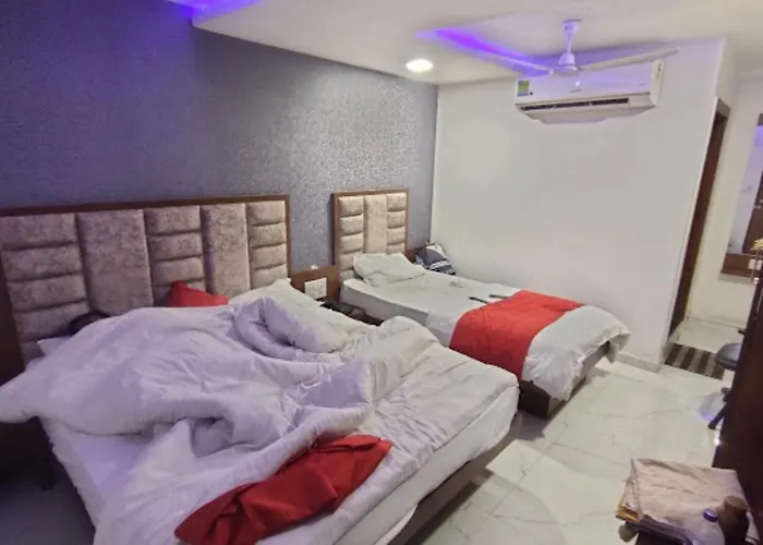 Hotel Lux Inn Ahmedabad