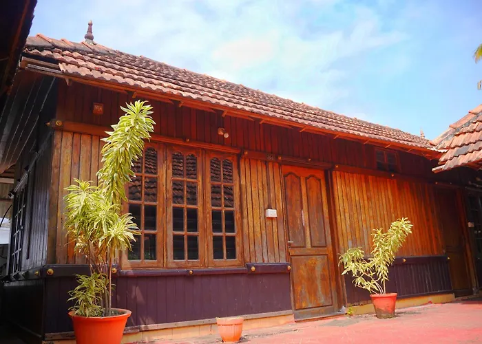 Moon Waves Beach Hotel Varkala