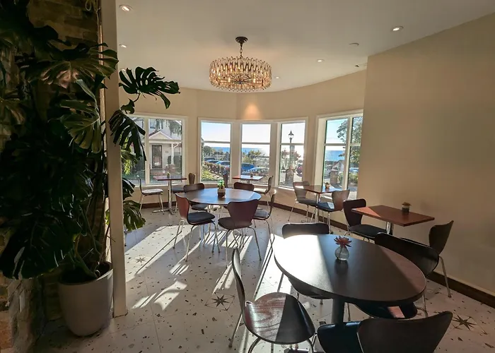 Inn At The Harbour Kincardine