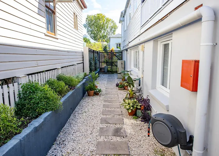 Heal House Bed and Breakfast Brisbane
