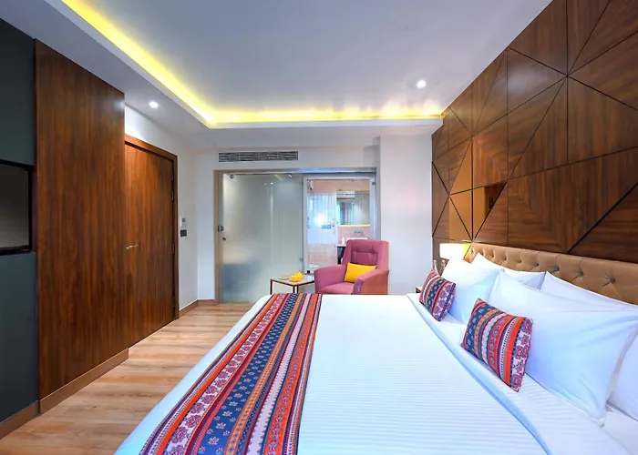 Golden Tulip Agra Hotel