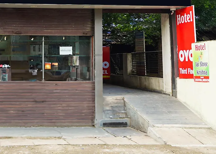 Hotel O Flagship Jai Shri Krishna Raipur 