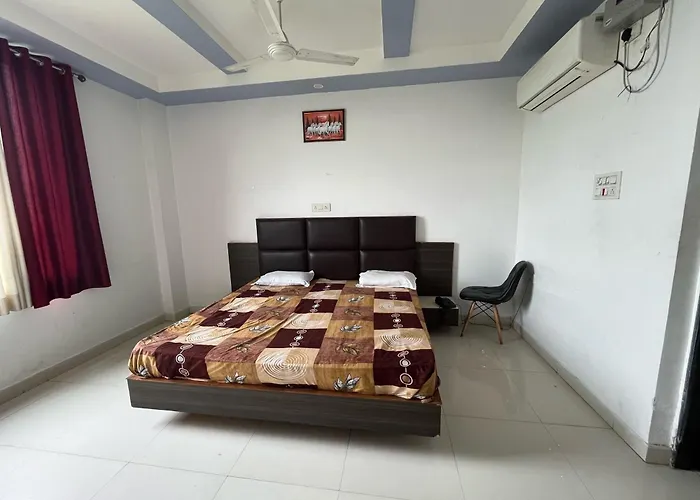 Collection O Sheela Resort Gwalior