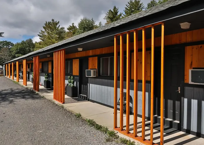 Matterhorns Hunter Lodge