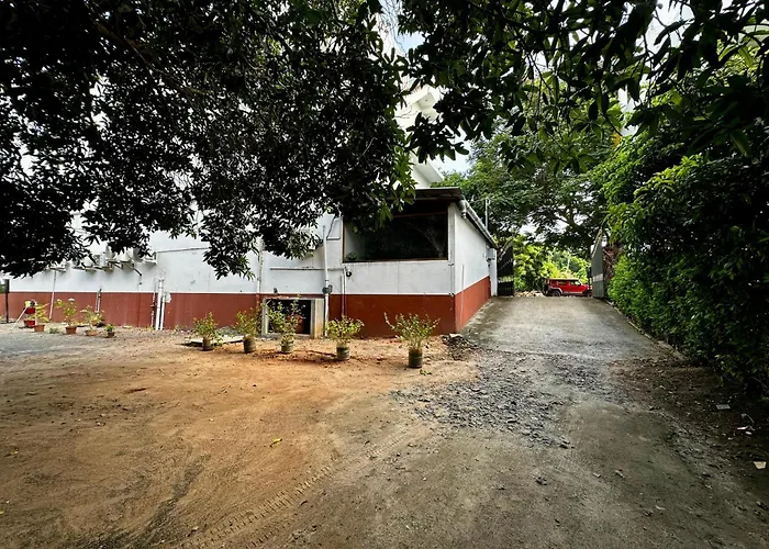 Rustic Retreat Guesthouse Auroville