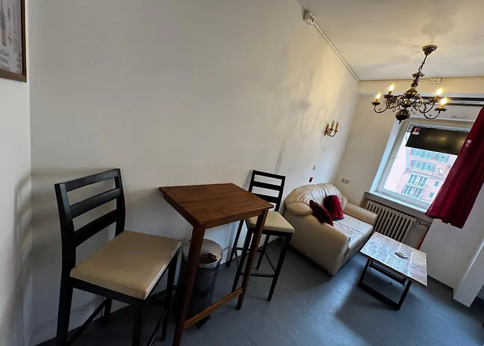 Hotel Femina - Direkt Im Rotlichtviertel Nürnberg