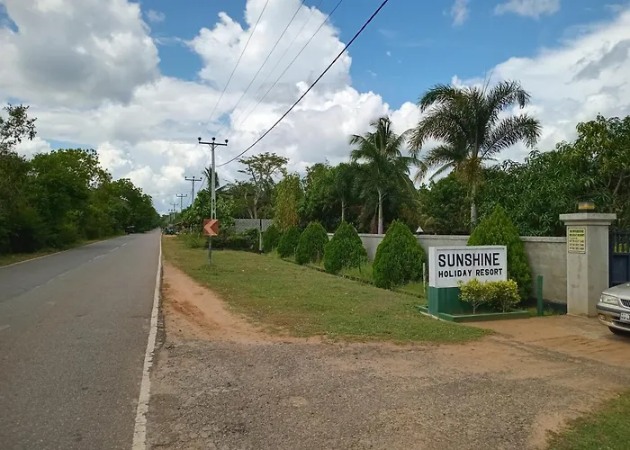 Sunshine Holiday Resort -Sella Kataragama