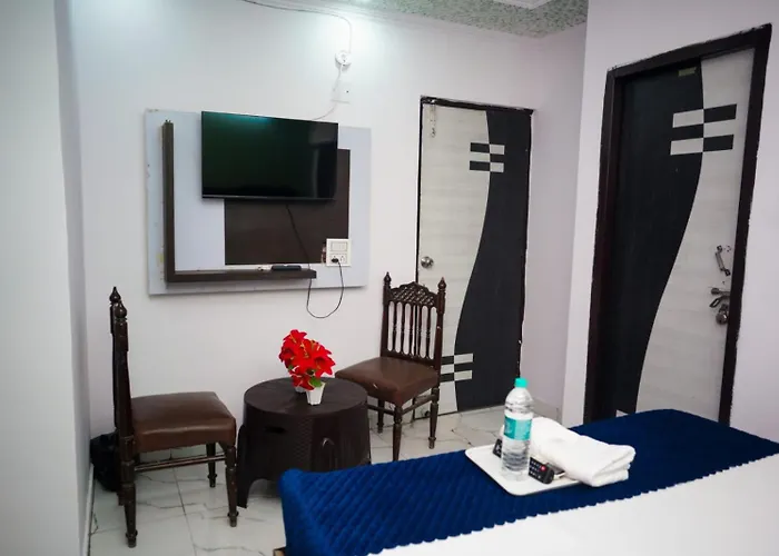 Hotel Yogdeep Prime Inn Delhi 