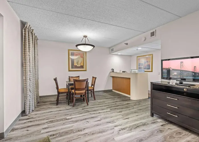 Quality Inn & Suites Mall Of America - Msp Airport Bloomington