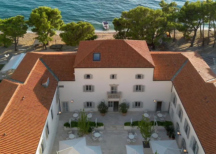 Heritage Hotel Kastelet Tučepi