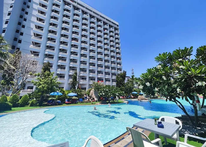 Grand Jomtien Palace Hotel