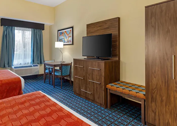 Best Western Plus North Shore Hotel Danvers