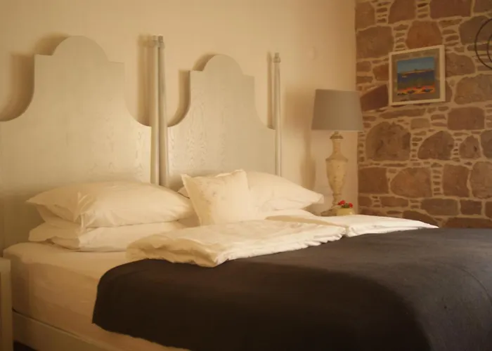 Cunda Lena Otel Ayvalı