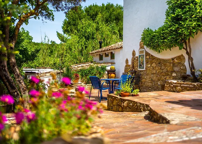 Cinco Lunas VEGETARIAN Guesthouse Zahara De La Sierra
